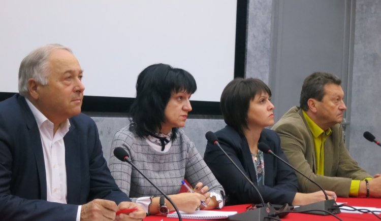 Депутати от БСП в Сливен: Левицата е за промяна на цялостната политика на държавата в сферата на образованието