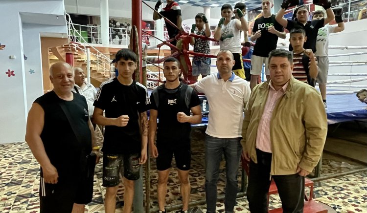 Атанас Зафиров и Деян Дечев се срещнаха с ръководството на бокса в Сливен